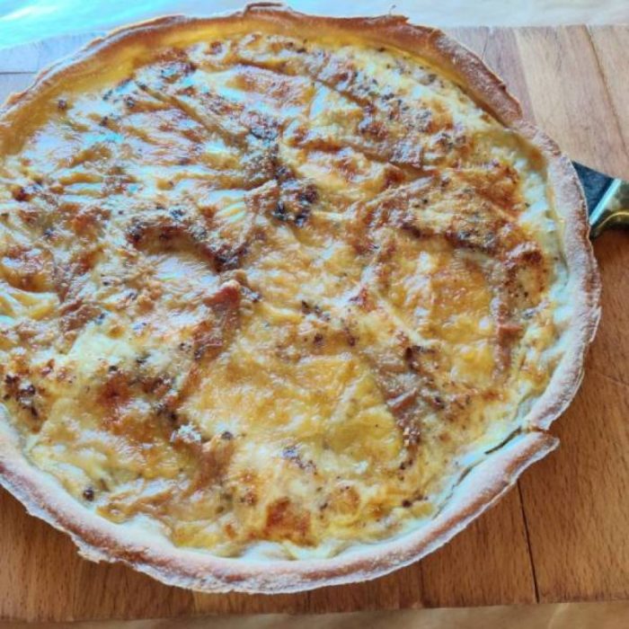Tarte à l'Époisses aux graines de lin et tournesol - 8 personnes