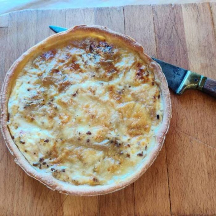 Tarte à l'Époisses aux graines de lin et tournesol - 4 personnes