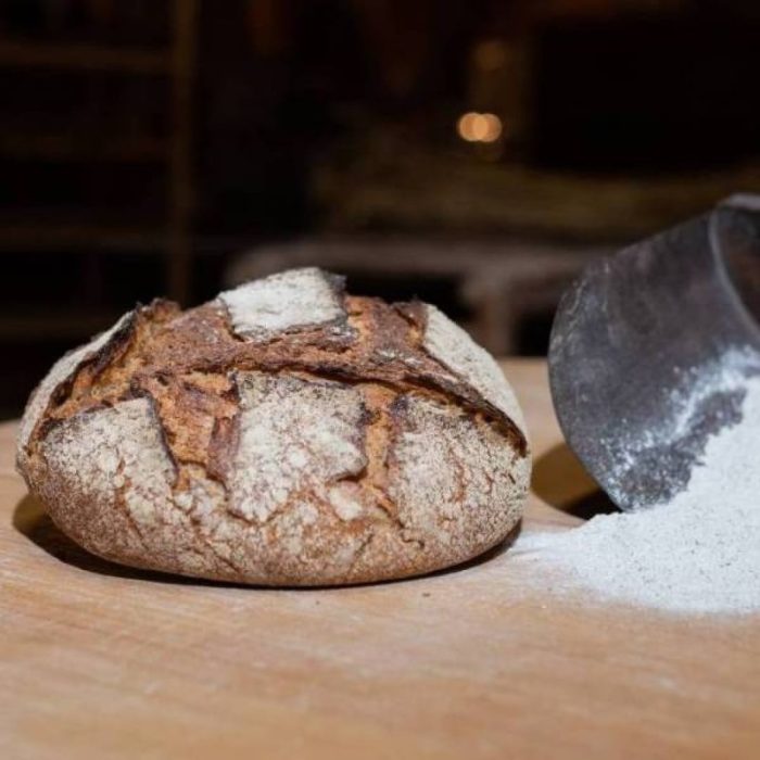 Grand pain de seigle et blé bio au levain - format miche