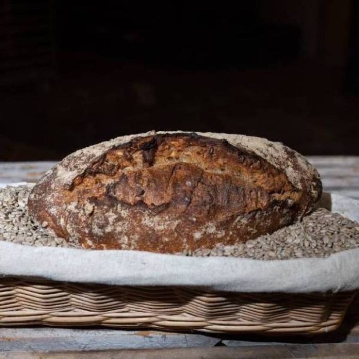 Pain de variété Rouge du Roc bio au levain - format batard