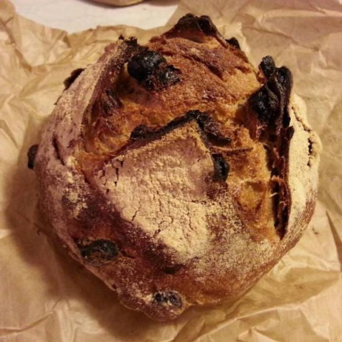 Pain de blé semi complet aux raisins bio au levain – Image 2