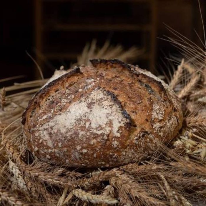 Pain de blé aux graines de lin bio au levain - format miche