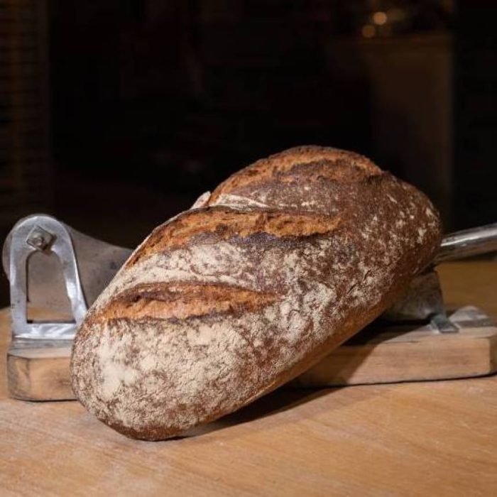 Pain de blé complet bio au levain - format batard
