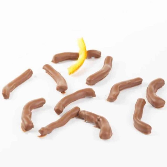 Bâtonnets de citrons confits revêtus de chocolat lait bio - 100 g